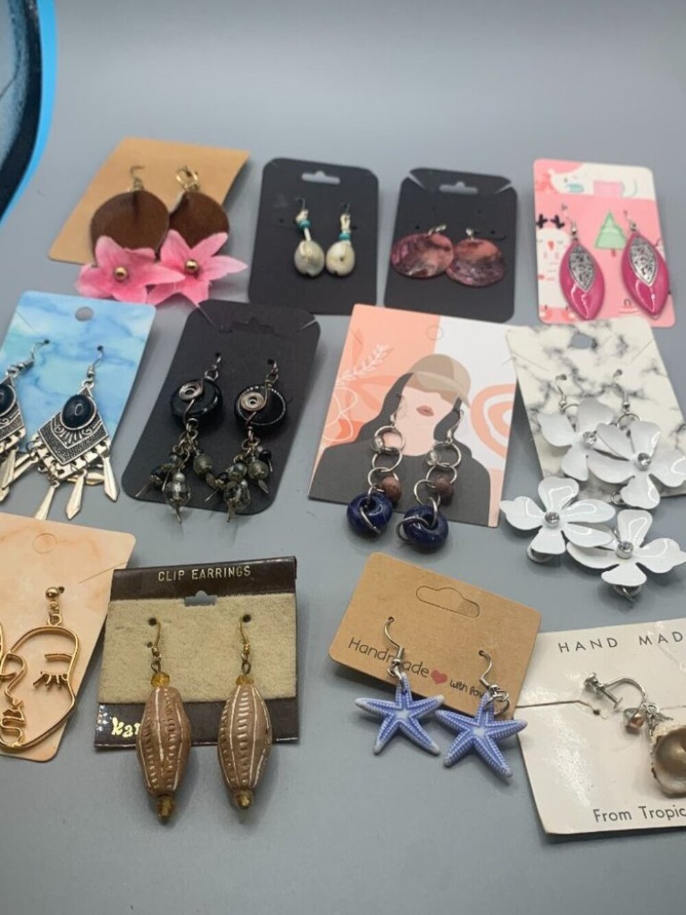 42ct Assorted Earring, Stretch Bracelet & Jewelry Bundle SELLING AS IS